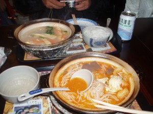 山岳民族のスープ麺　とんこつみたいでうまい。